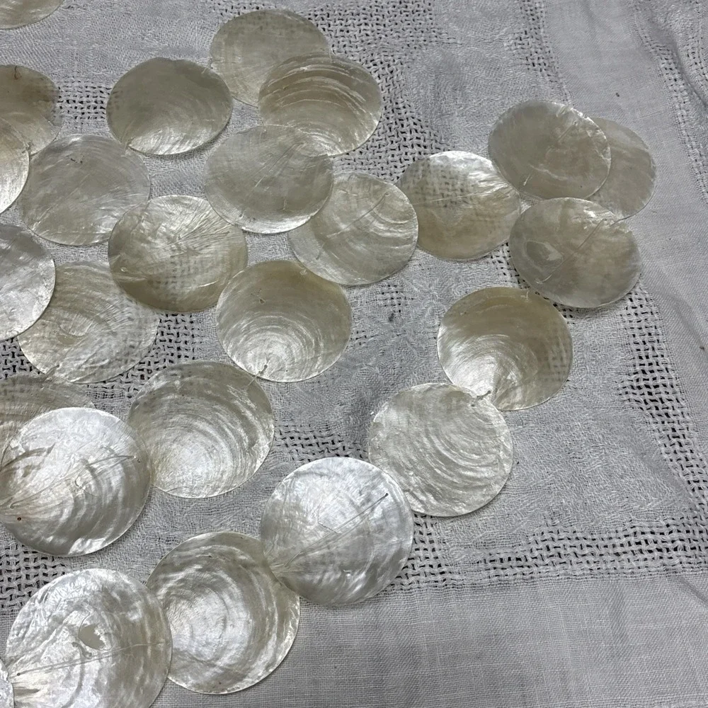 45 Pre Strung Capiz Shells White Round 2